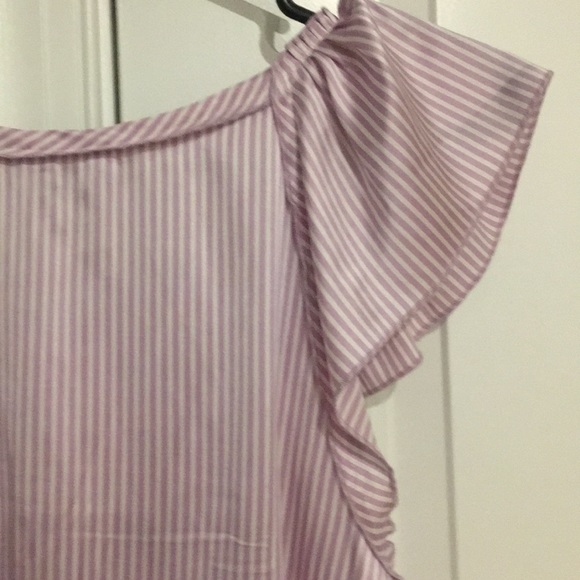 BCBG top XS , minimally worn, - Picture 3 of 4